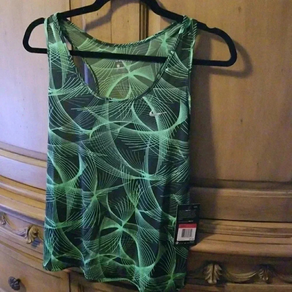 Nike DRI-FIT - Picture 3 of 3